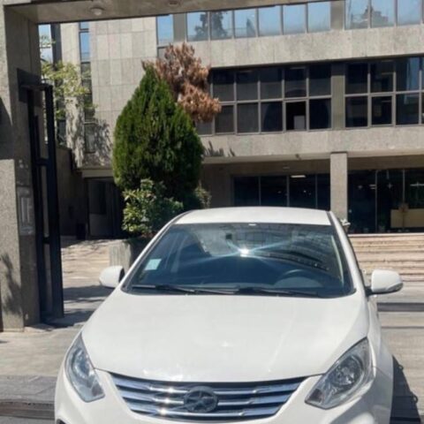 جک جی J4